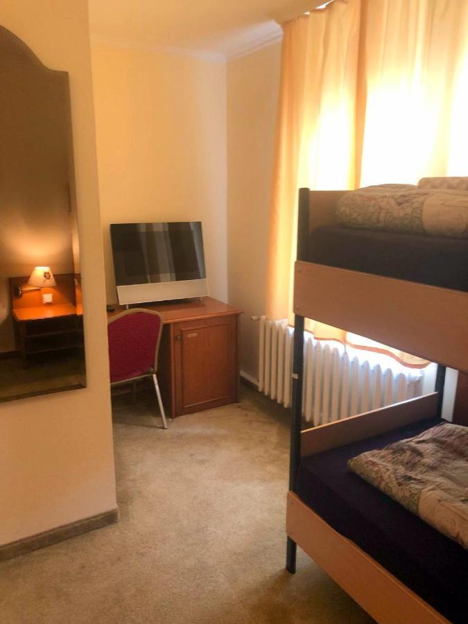 Monteurzimmer Riesa Eksteriør bilde
